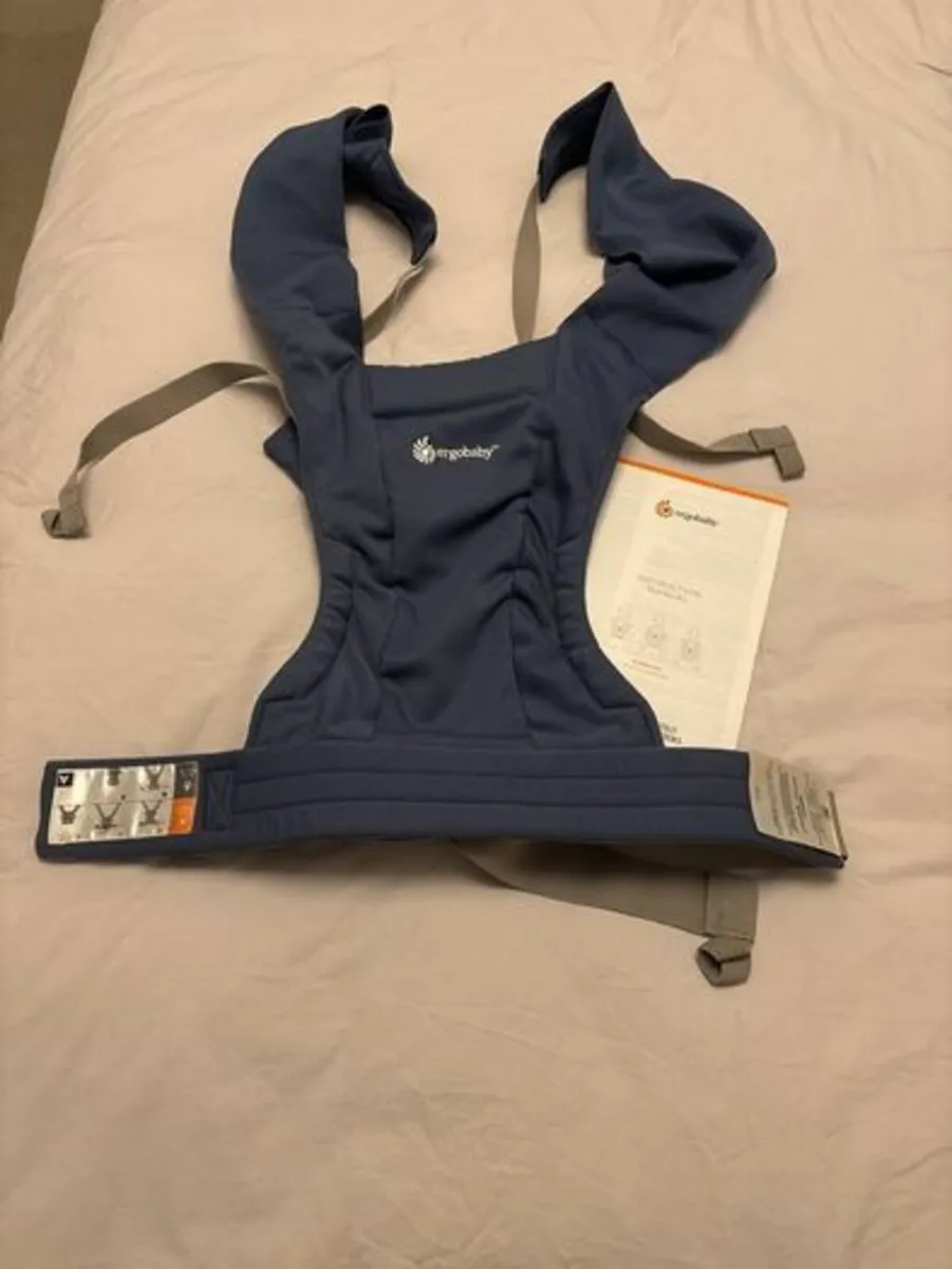 Ergobaby Embrace Newborn Carrier - Image 2