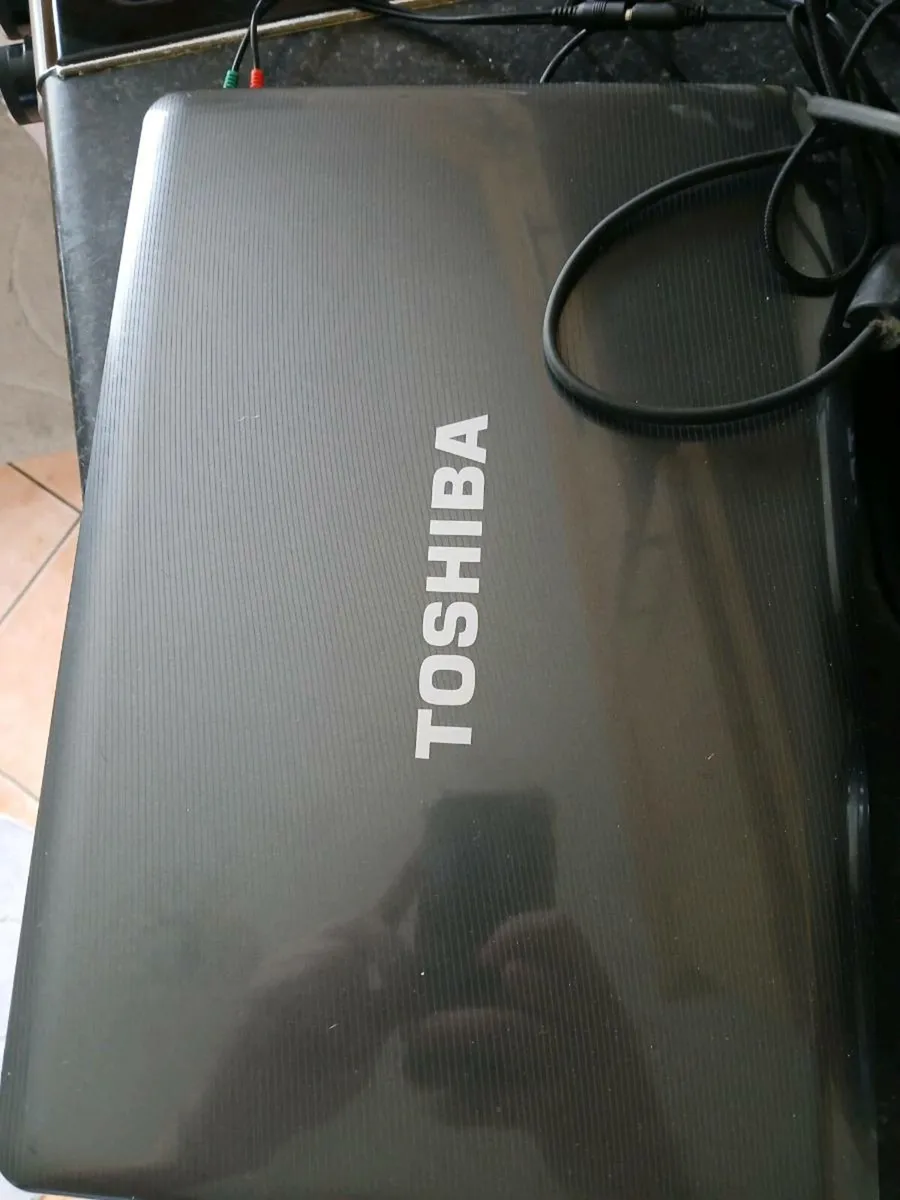 Laptop - Image 1