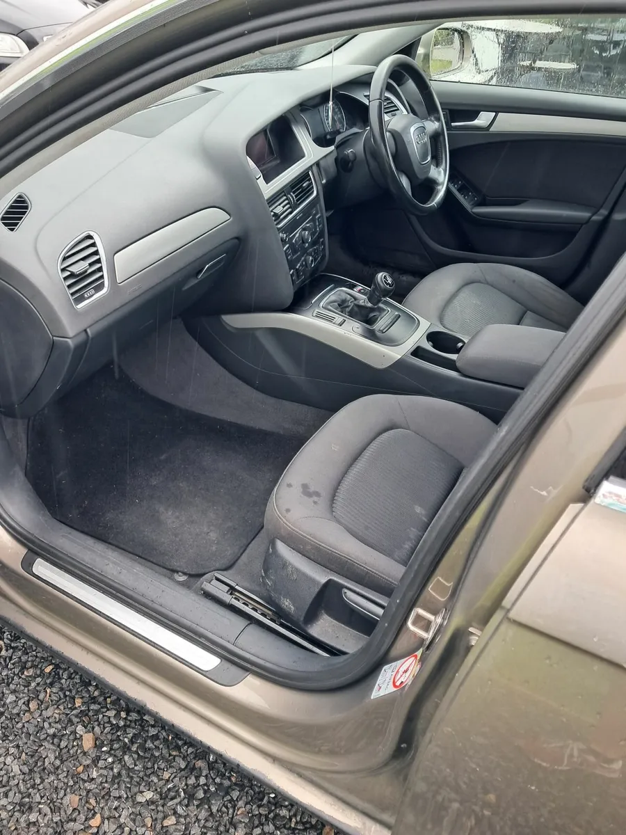 Audi A4 2010 - Image 3