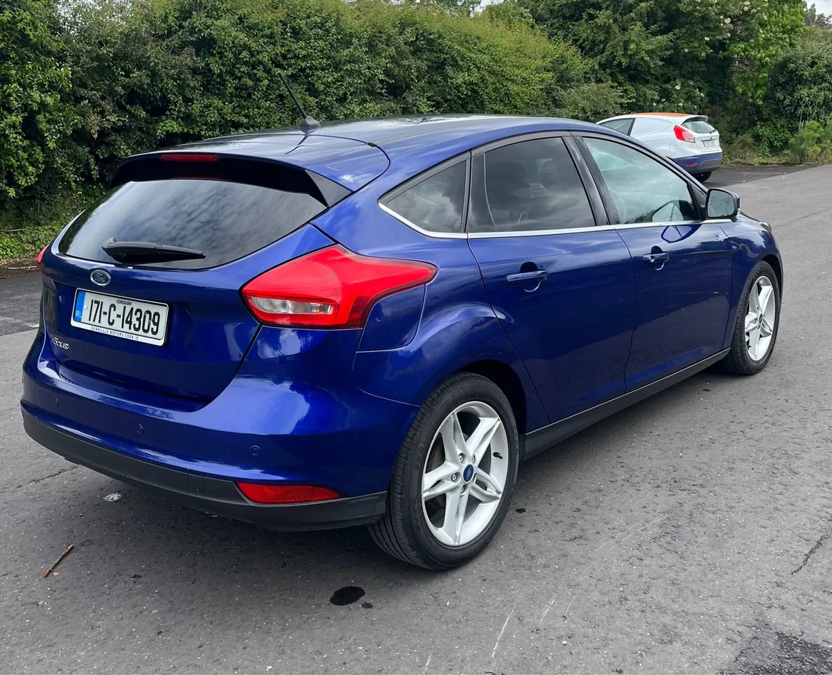 Ford Focus 2017 - Image 2