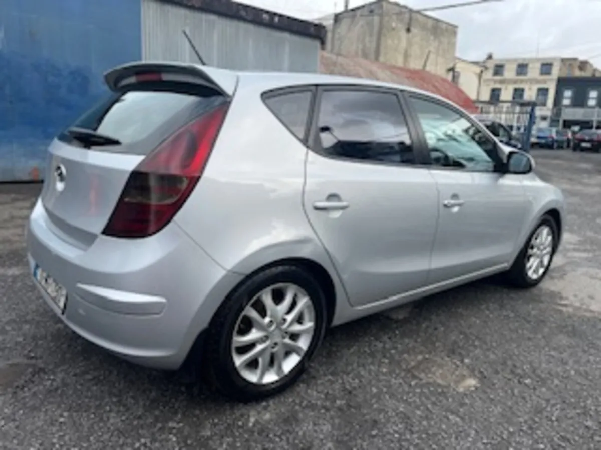 Hyundai i30 2010 - Image 3