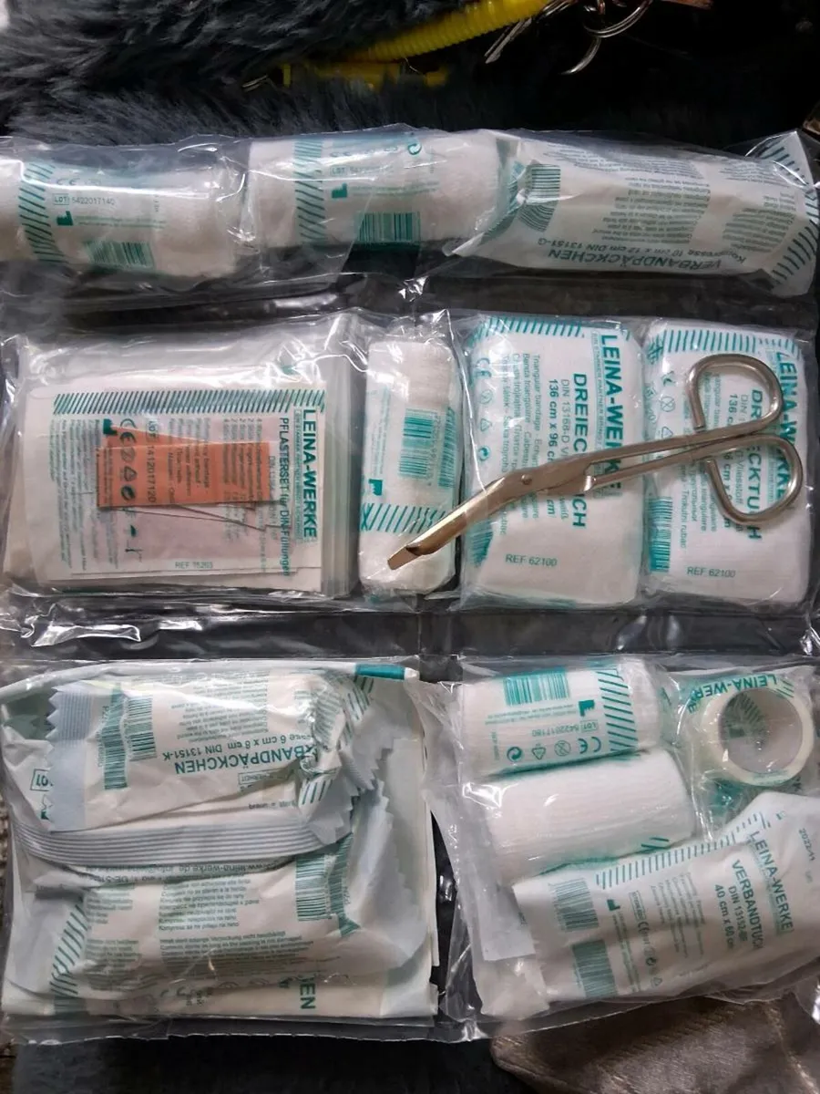 Porsche First Aid Kit - Image 4
