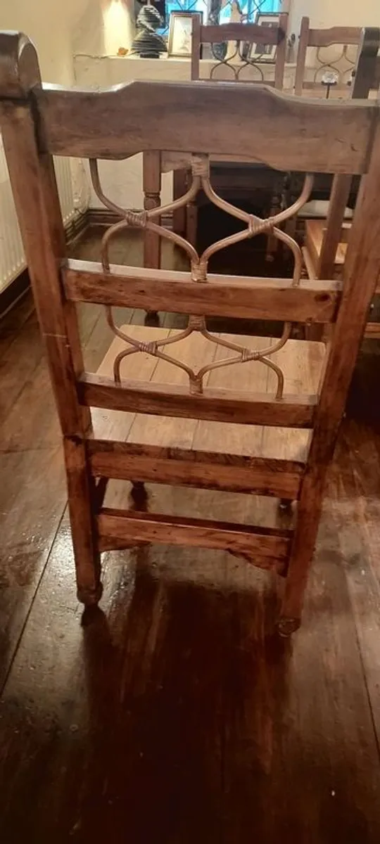 oak dining room table & 6 chairs - Image 3
