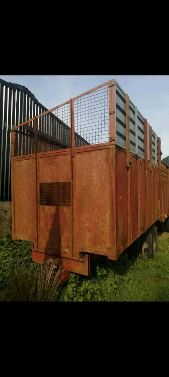 Silage trailer - Image 1