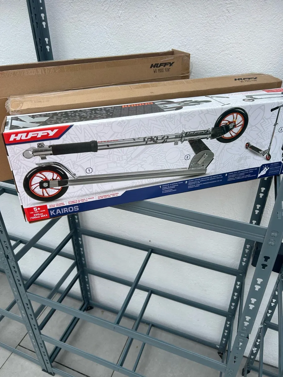 2 brand new kids scooter - Image 1