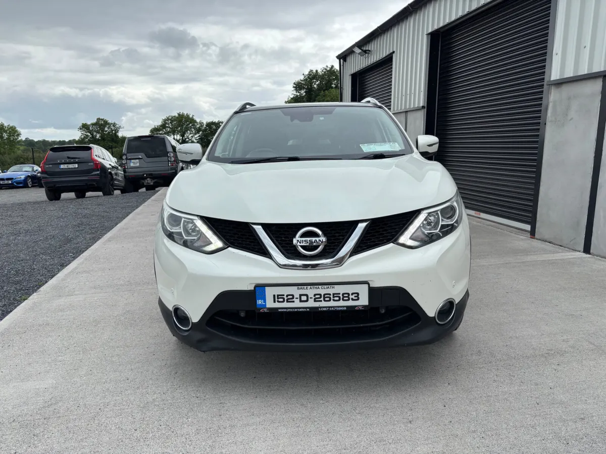 STUNNING NISSAN QASHQAI DSL SV PREMIUM - Image 2