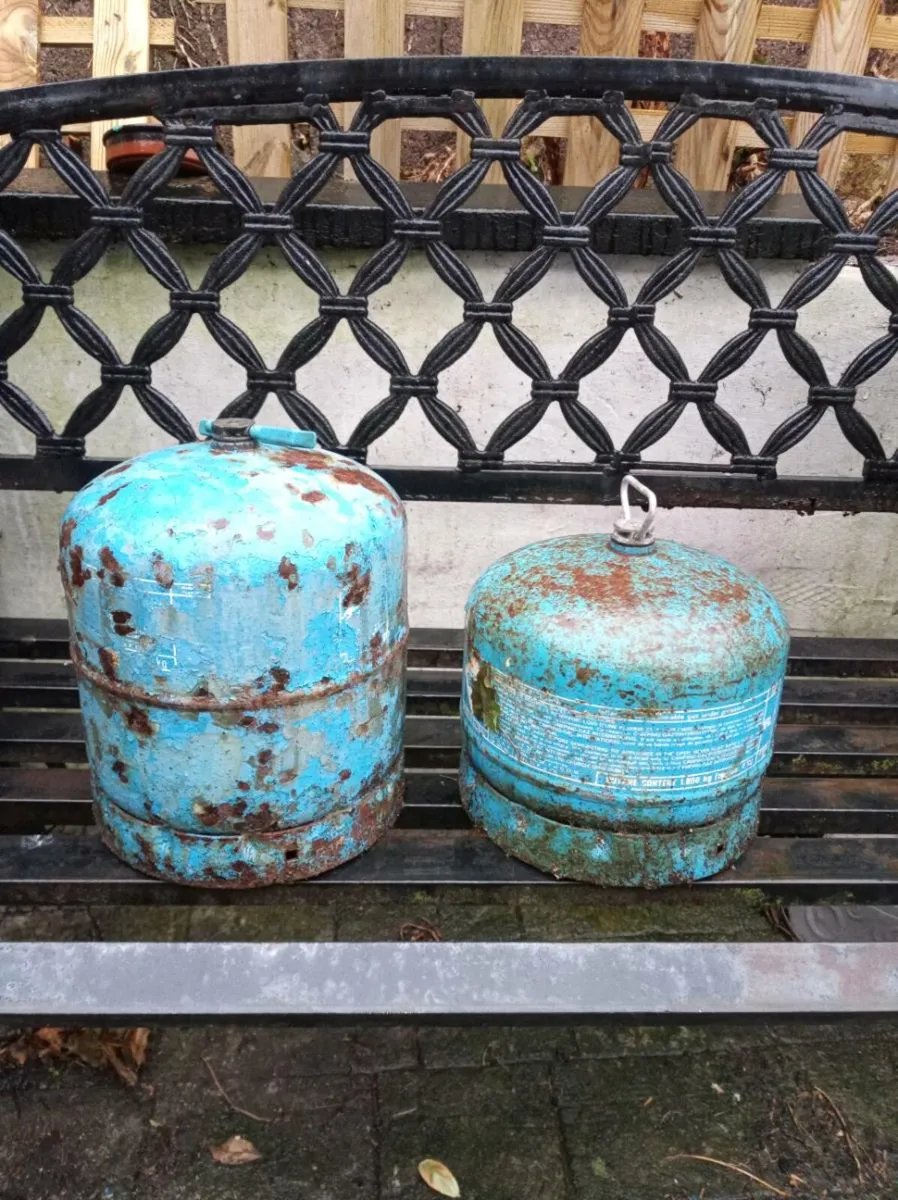 Camping gas bottles - Image 2