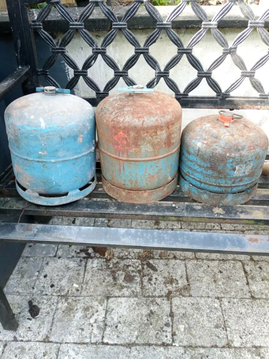 Camping gas bottles - Image 3
