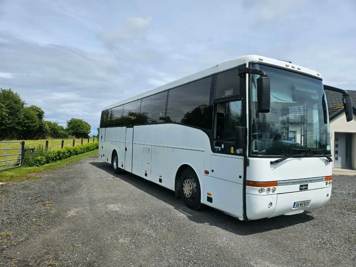 04 vanhool 53 seater - Image 2