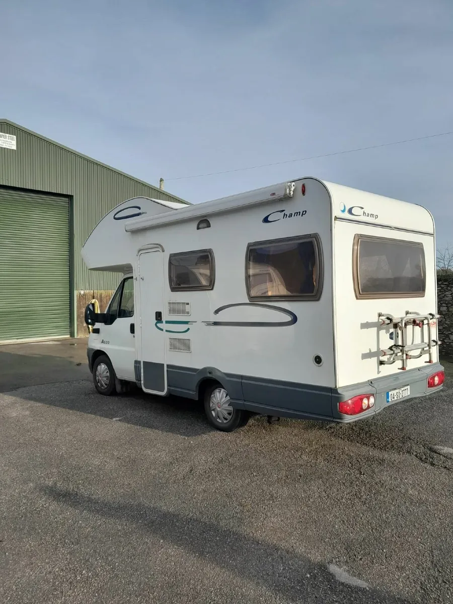 Motorhome - Image 4