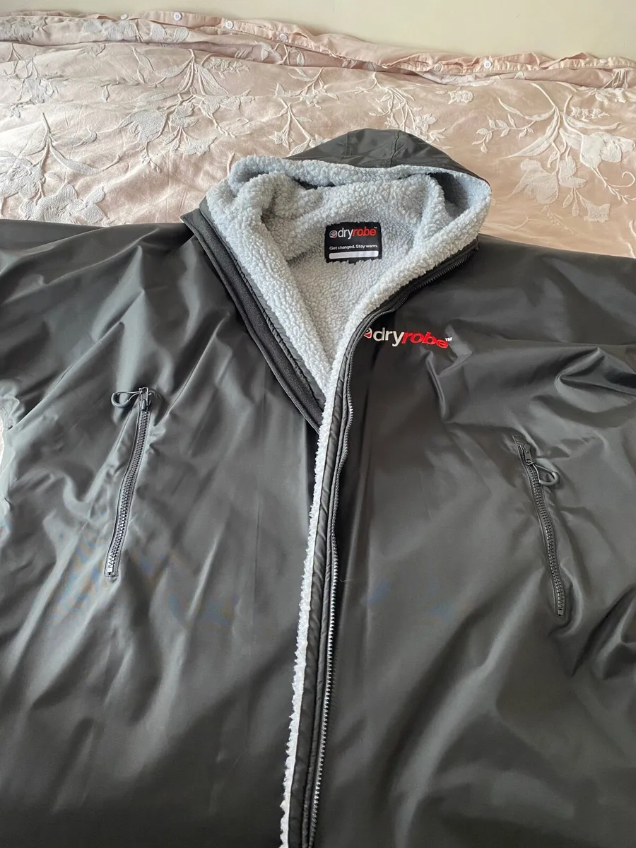 Dry Robe XL - Image 1