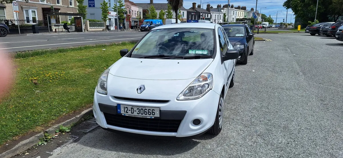 2012 Renault Clio - Image 1