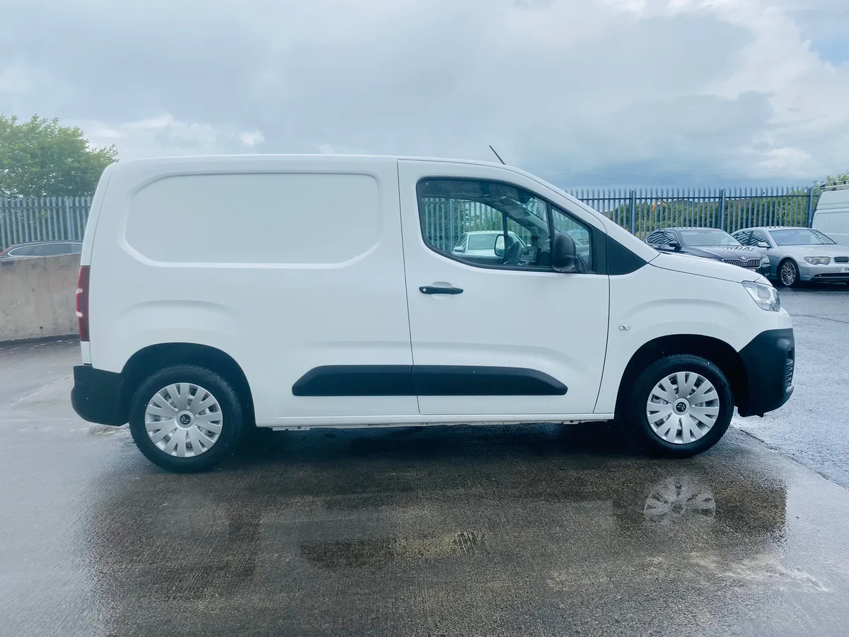 212 Citroen berlingo 1.5 €11,450 + VAT - Image 4