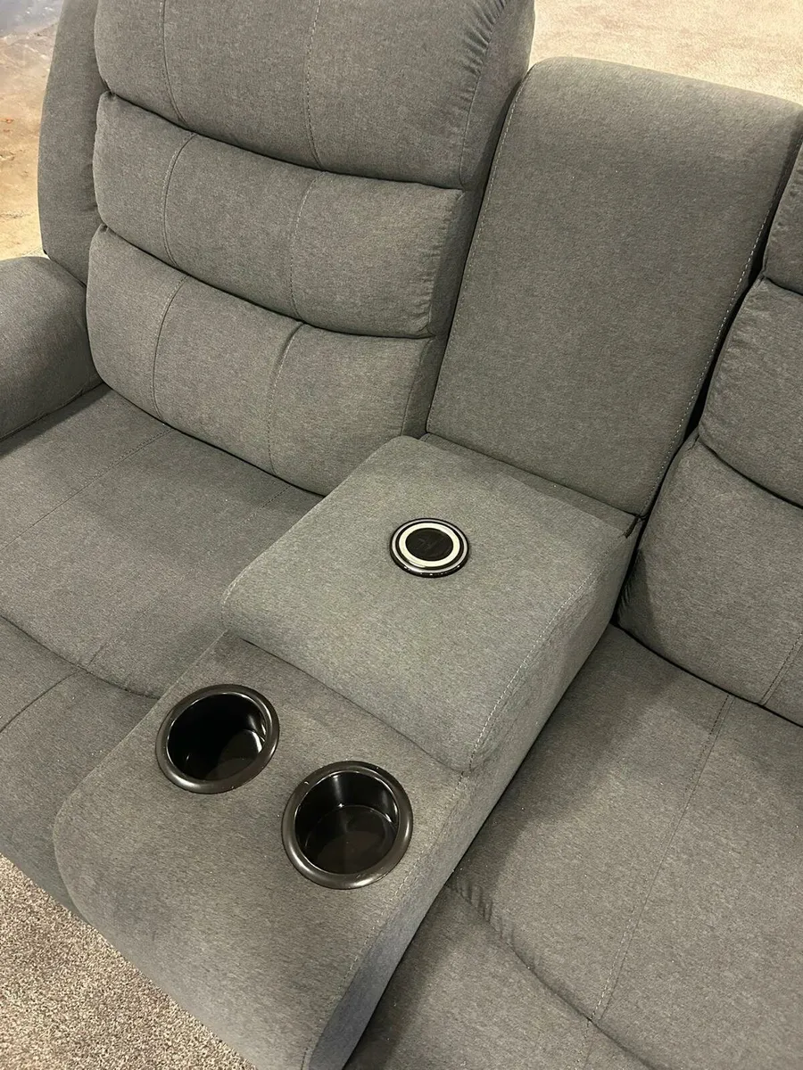 Electric Recliners with wireless charging - Image 4