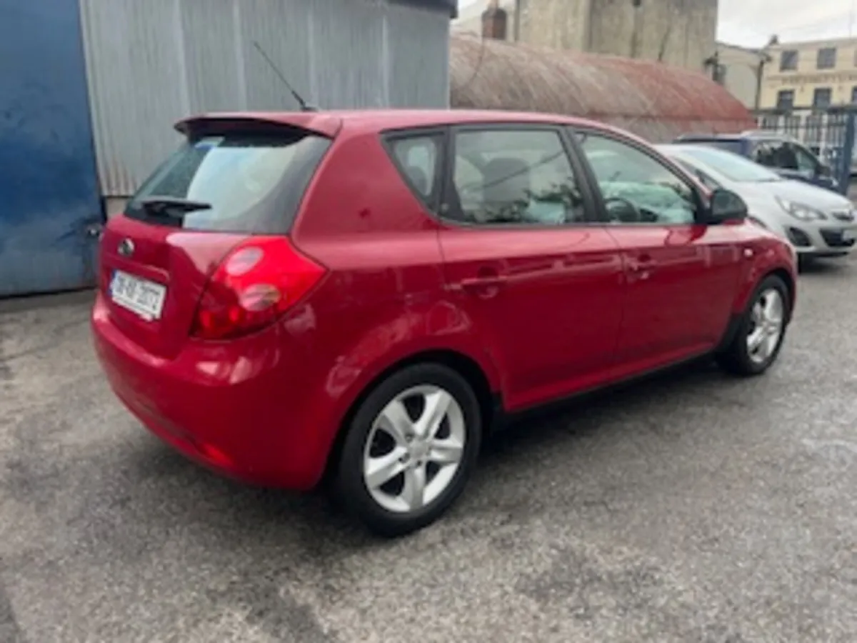 Kia Ceed 2008 - Image 3