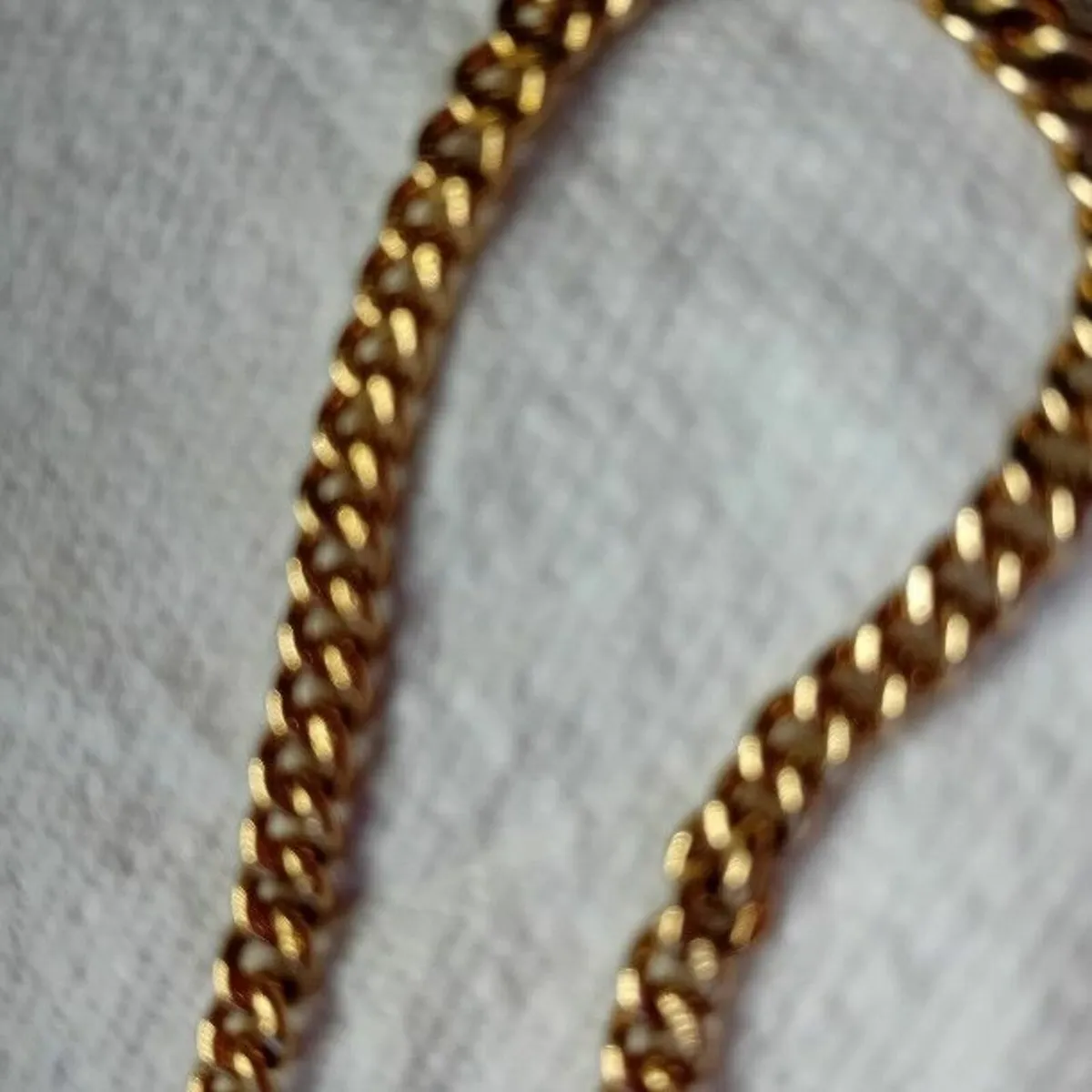 9 C T Antique  Gold Bracelet - Image 2