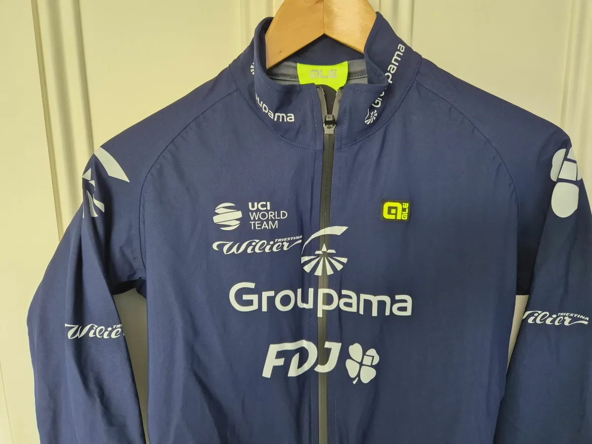 Ale Groupama FDJ 2024 Rain Jacket - Image 1