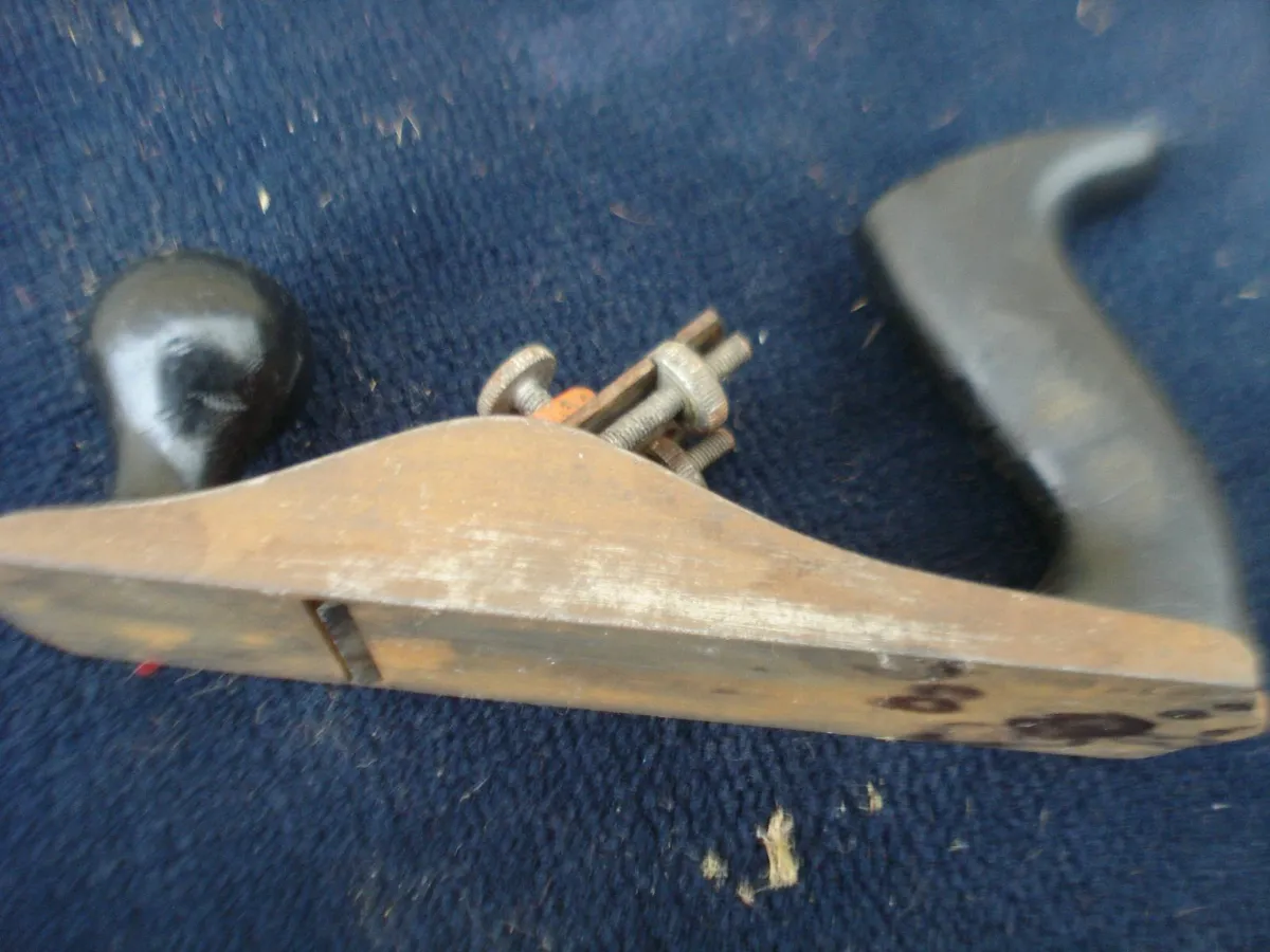 7 OLD WOODEN HANDLE TOOLS. - Image 3