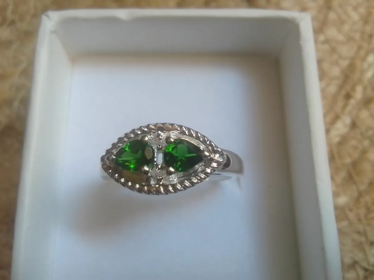 STG SILVER VINTAGE RUSSIAN DIOPSIDE EMERALD RING N - Image 1