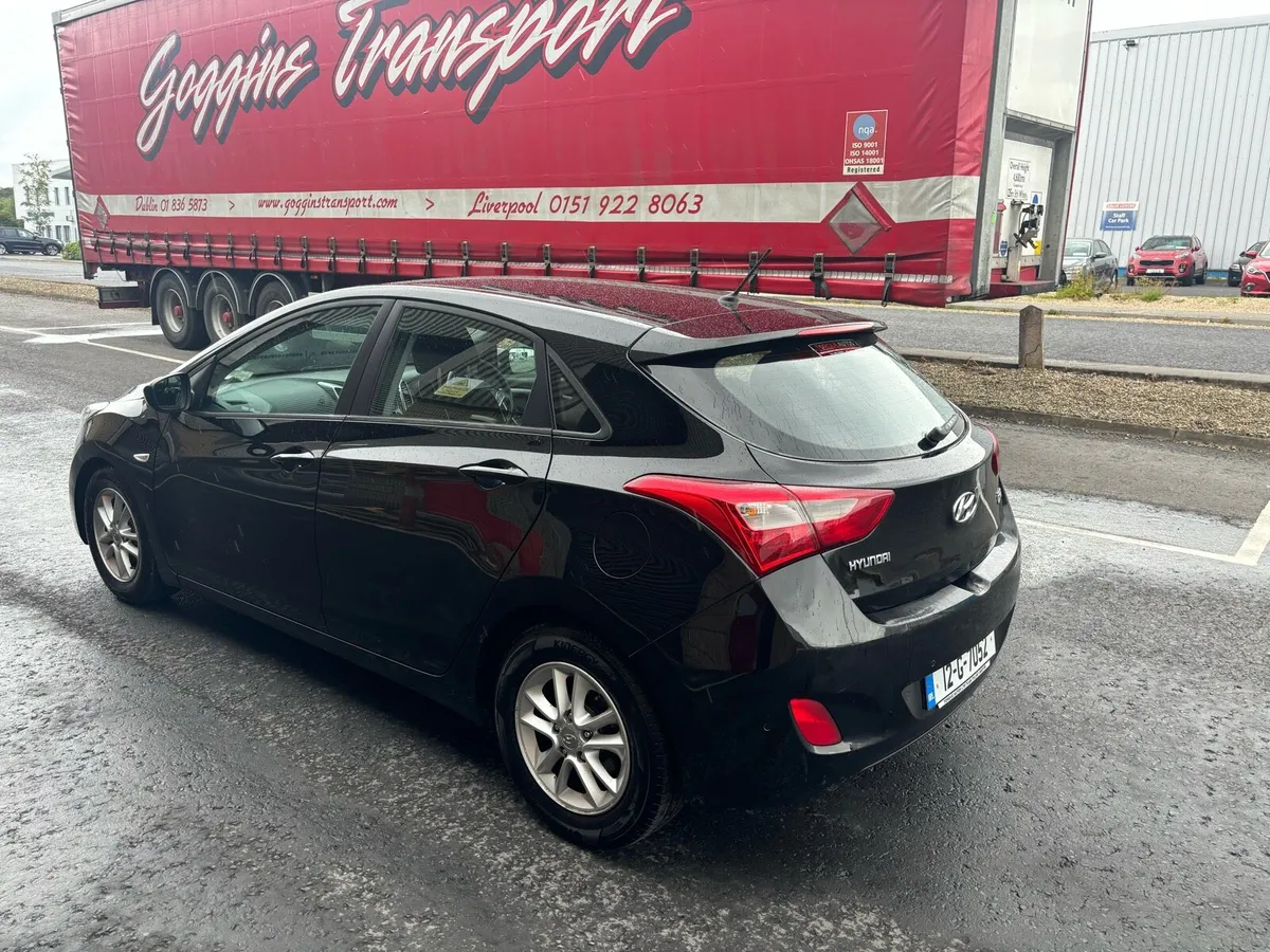 12 Hyundai i30 Nct 2/26 - Image 3