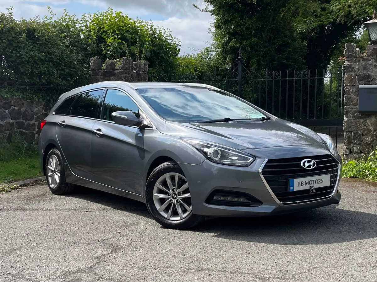 Hyundai i40 Executive 1.7 Diesel - Image 1