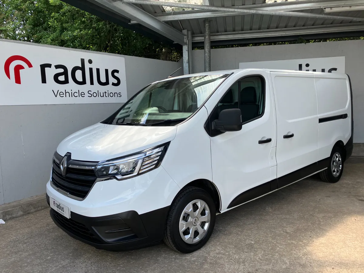 Renault Trafic 2022 - Image 1