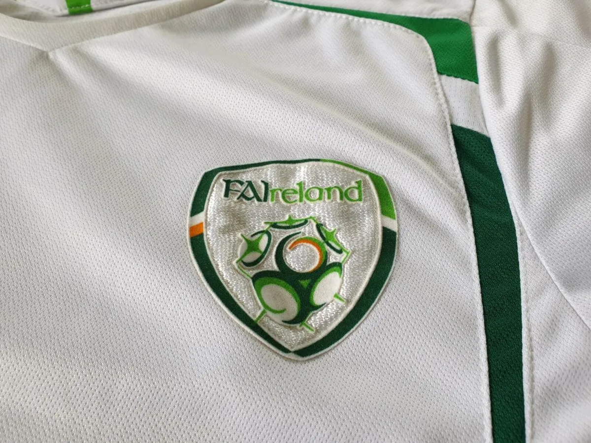 Ireland Football Long Sleeve Away Jersey 2006 2007 - Image 3