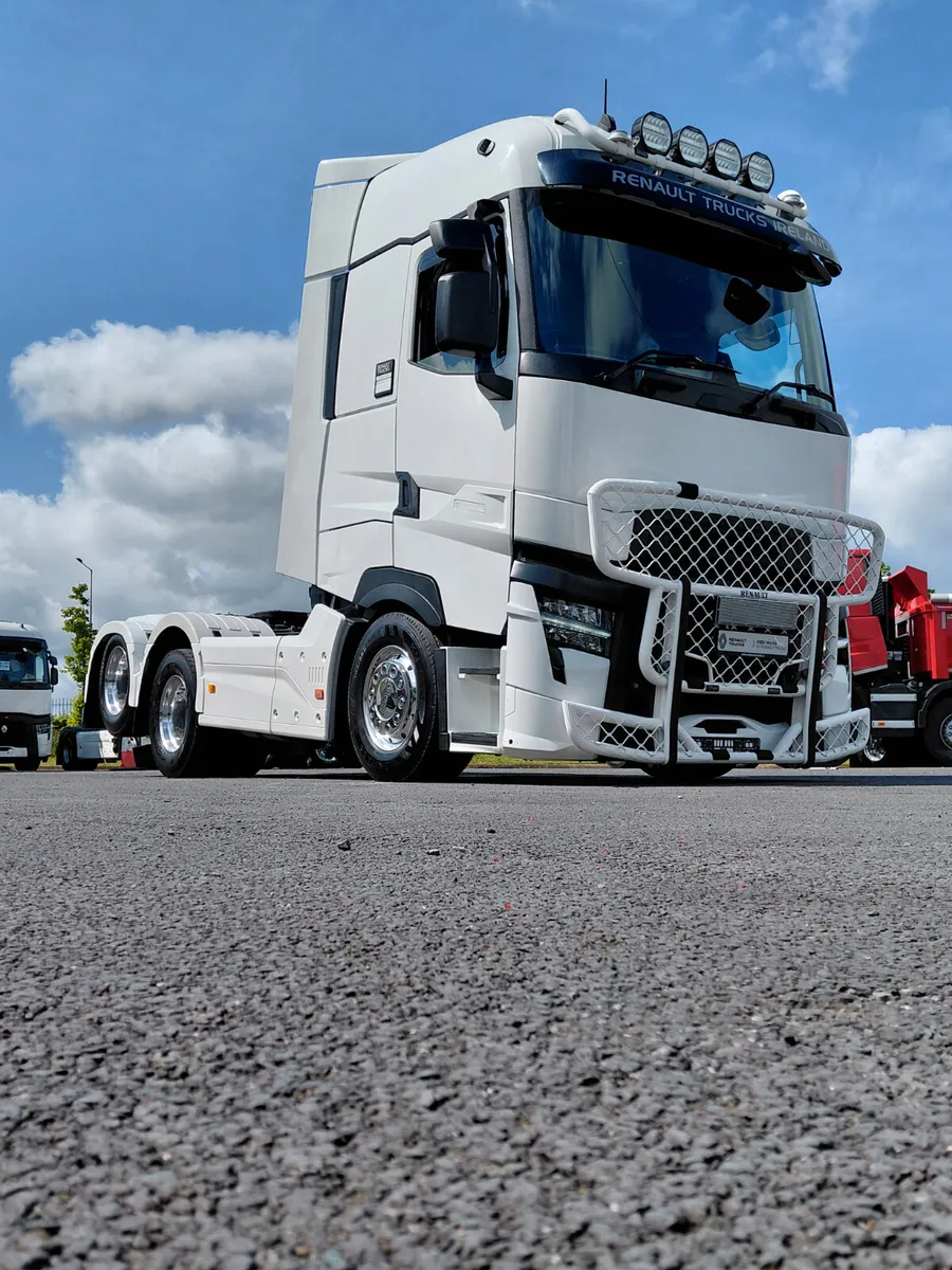 Renault T-High 520 Twin Wheel Tag - Image 1