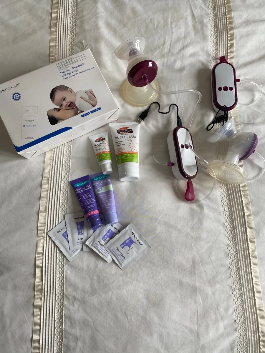 Breastfeeding bundle - 2 small electric pumps - Image 1