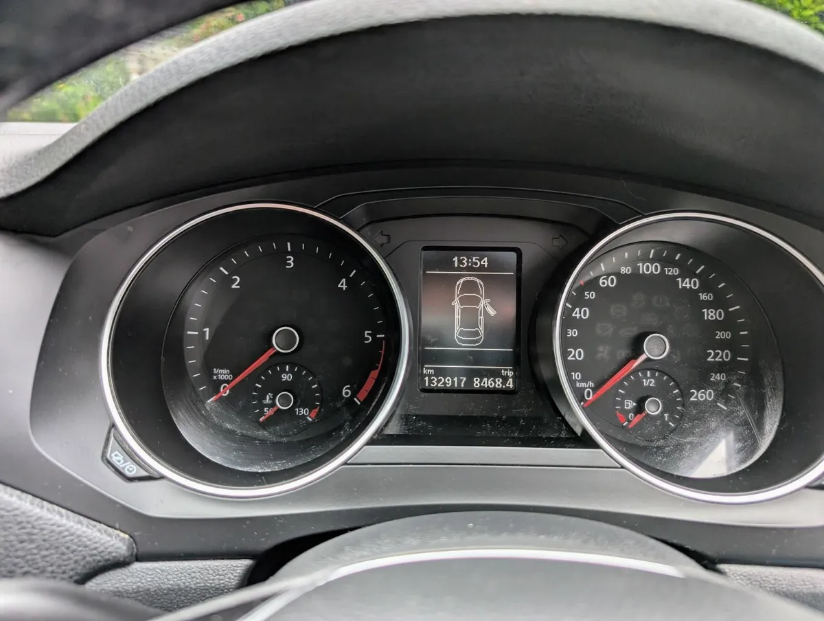 VOLKSWAGEN JETTA CL 2.0 TDI MANUAL 5SPEED 110BHP - Image 2