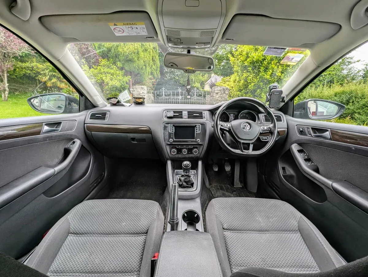 VOLKSWAGEN JETTA CL 2.0 TDI MANUAL 5SPEED 110BHP - Image 4