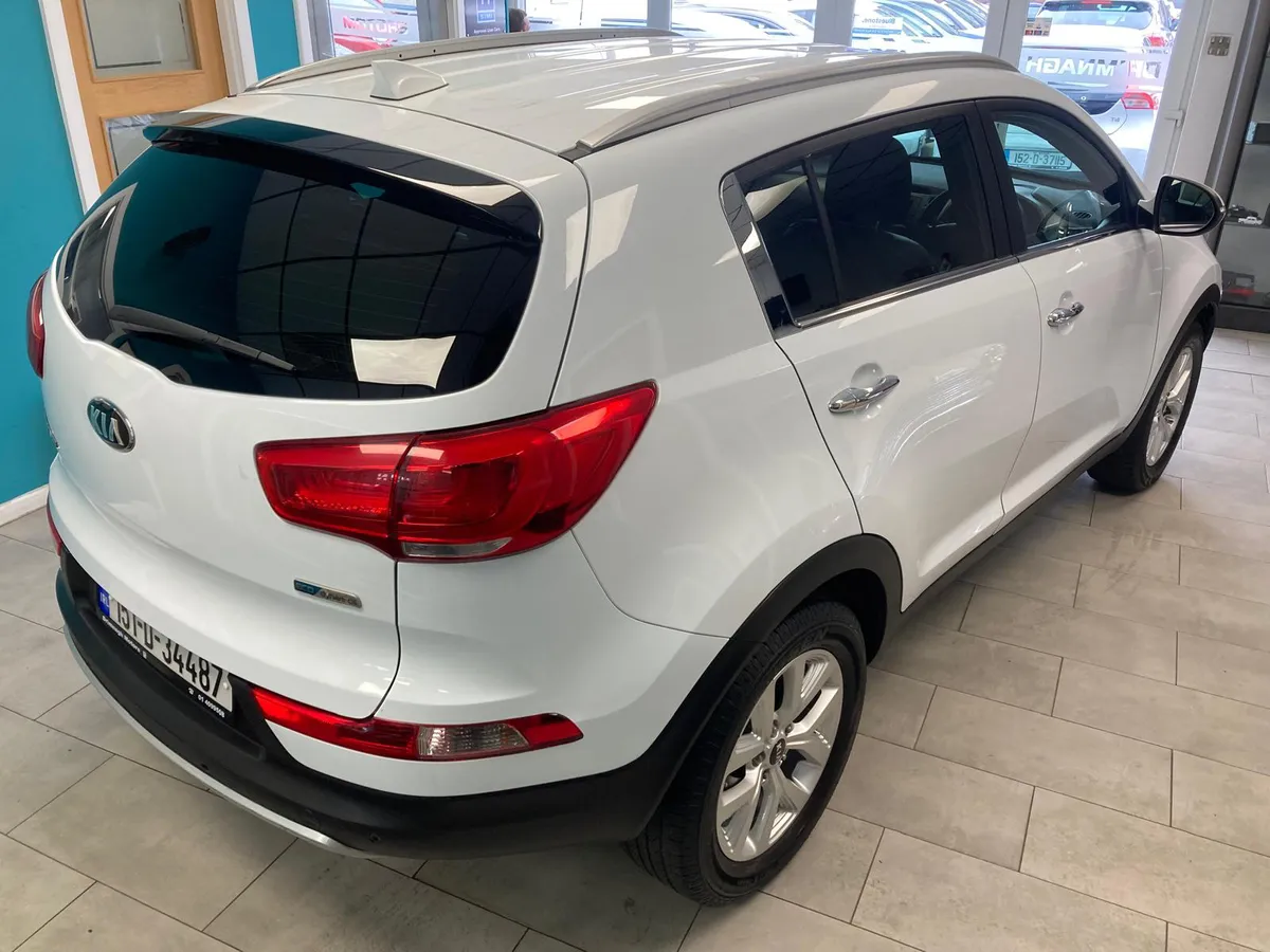 Kia sportage 1.7 platinum - Image 2