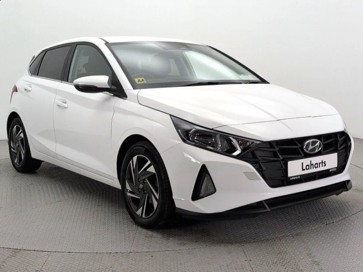 Hyundai i20 Deluxe Plus 5DR - Image 1