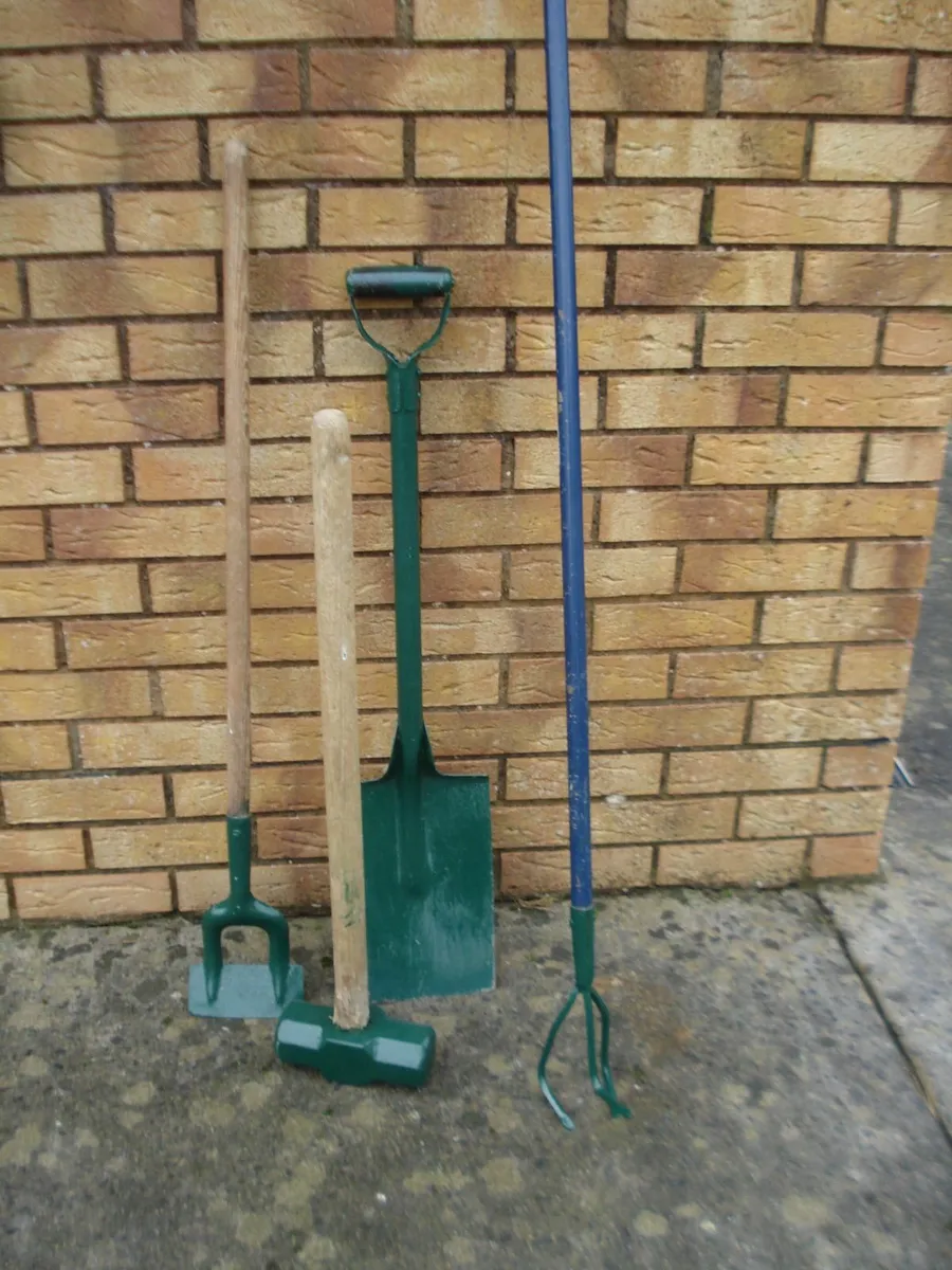 OLD GARDEN TOOLS. 4. - Image 1
