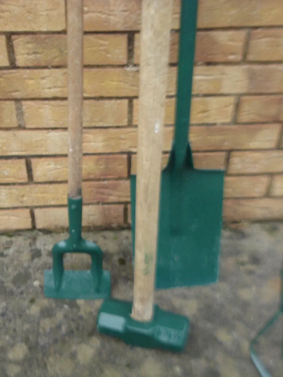 OLD GARDEN TOOLS. 4. - Image 2
