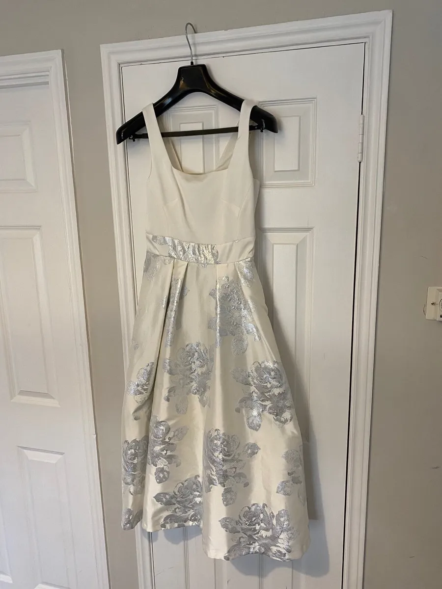White Formal dress - Image 2