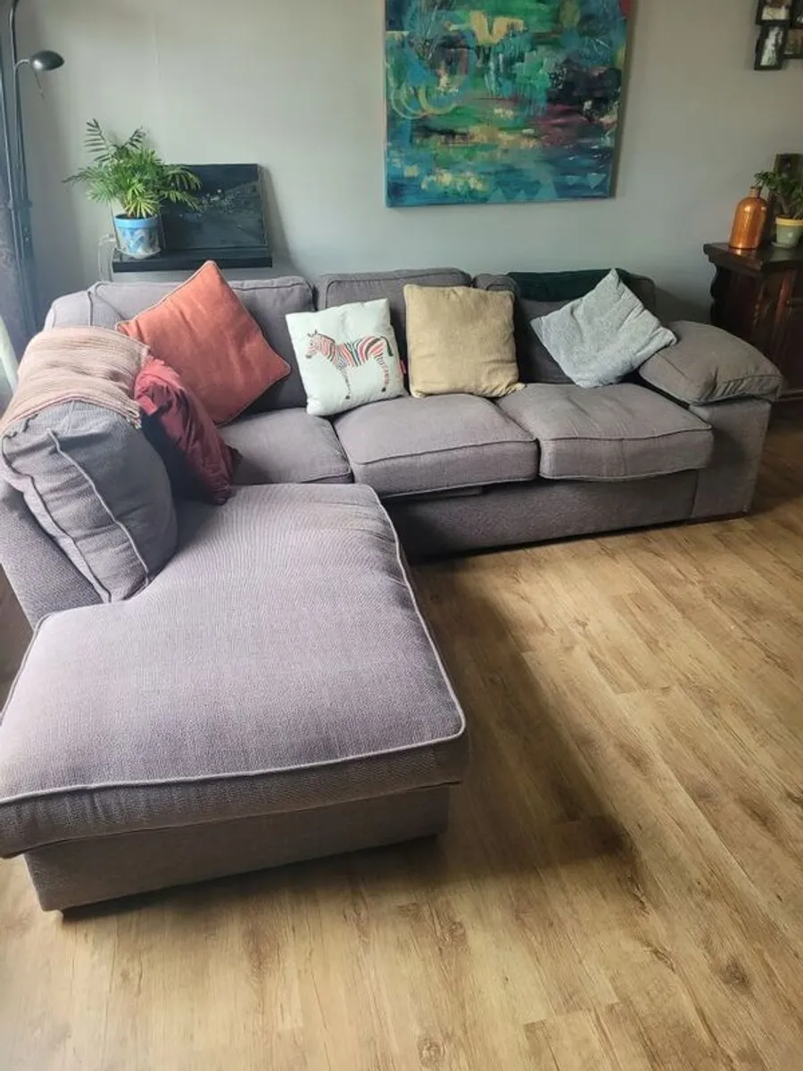 L shaped sofa - Image 1