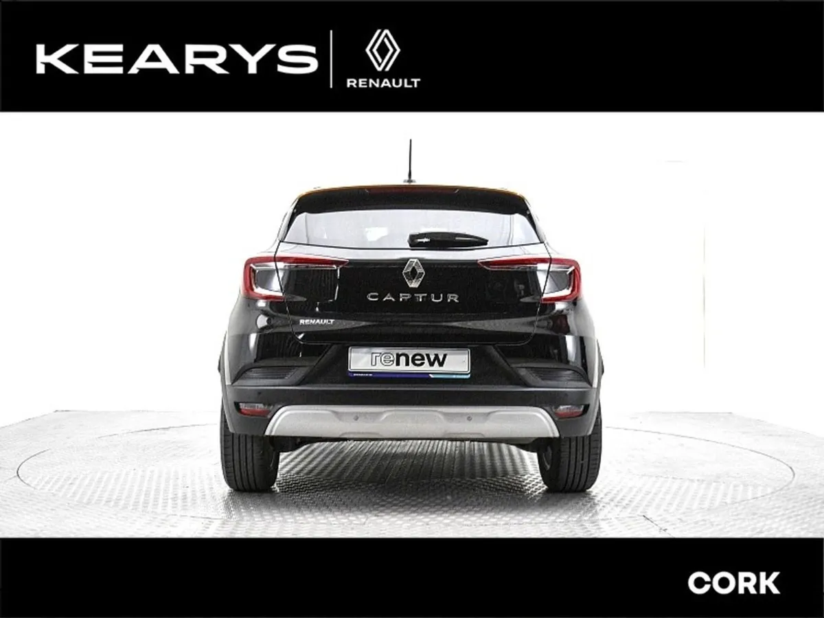 Renault Captur Iconic dCi 95 Manual My19 - Image 2