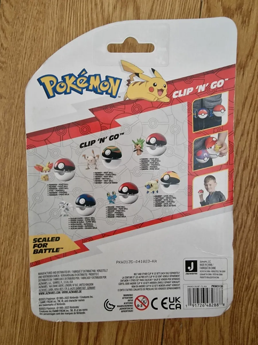 Pokemon Clip'n'Go Poké Ball Alolan Vulpix & Poké B - Image 4