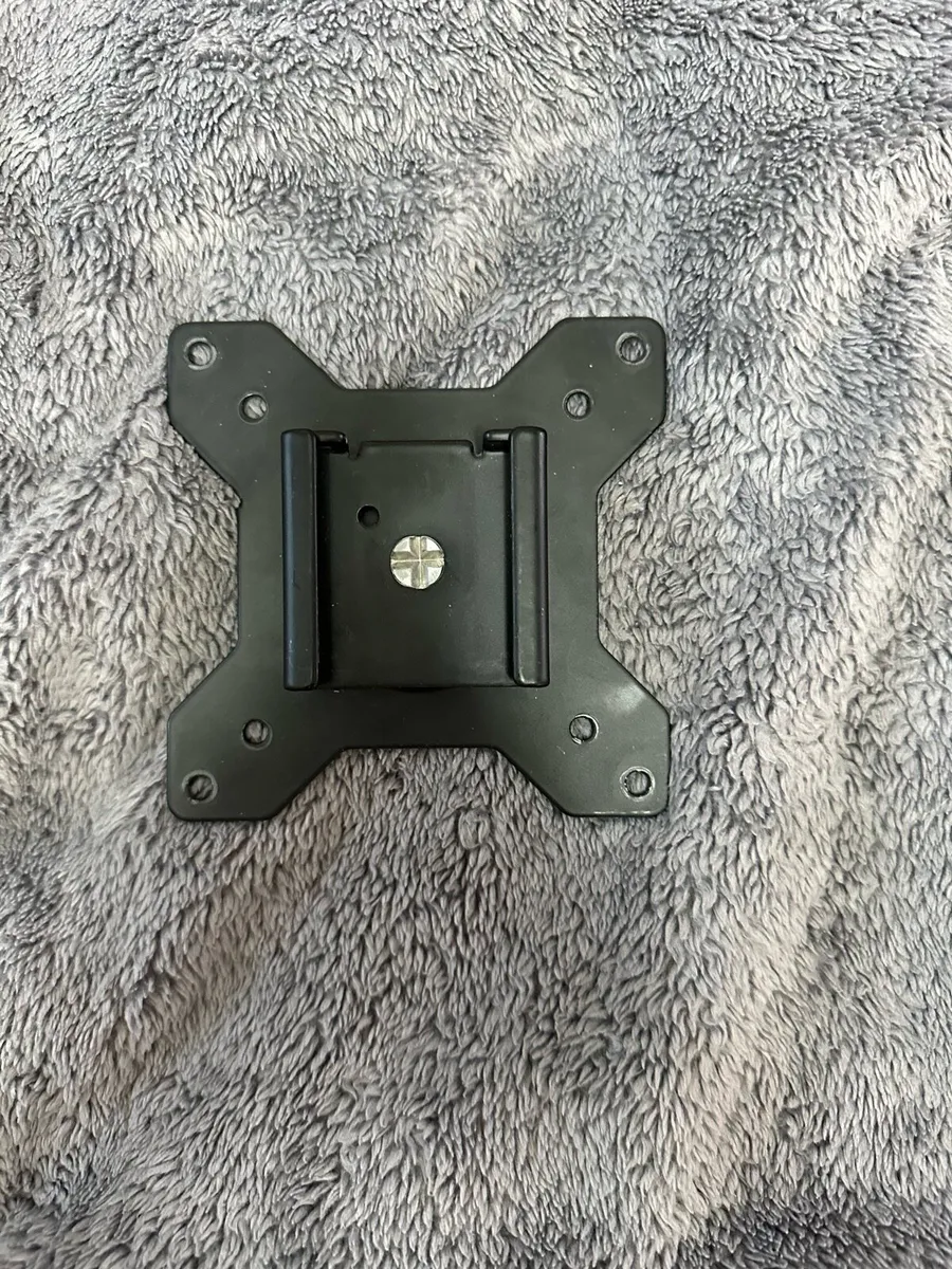 Double Monitor Amazon Basics VESA Mount - Image 2