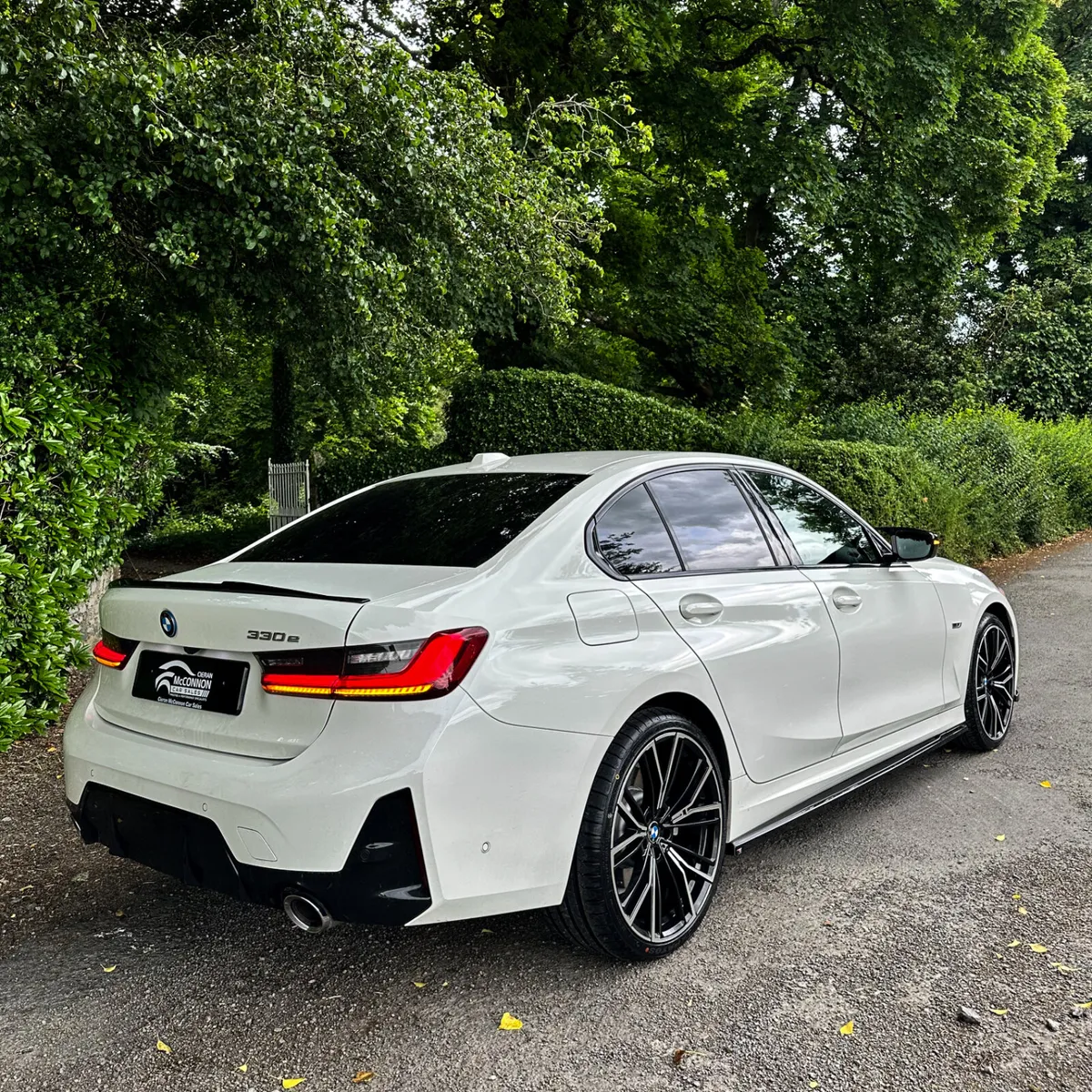 2023 (231) BMW 330e M-SPORT 290BHP LCI - Image 3