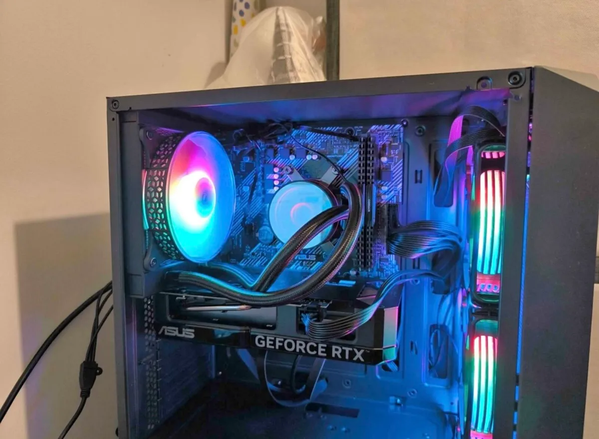 HIGH END GAMING PC, Ryzen 9 5900x, RTX 4060 - Image 1
