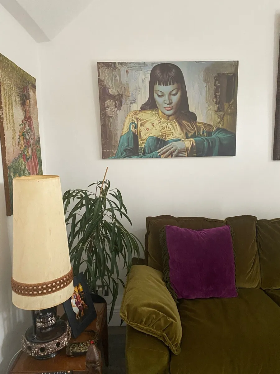 Framed Canvas Print Lady of the Orient 90 x 65cm - Image 4