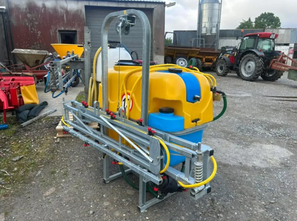Selection of Sprayers - Image 4