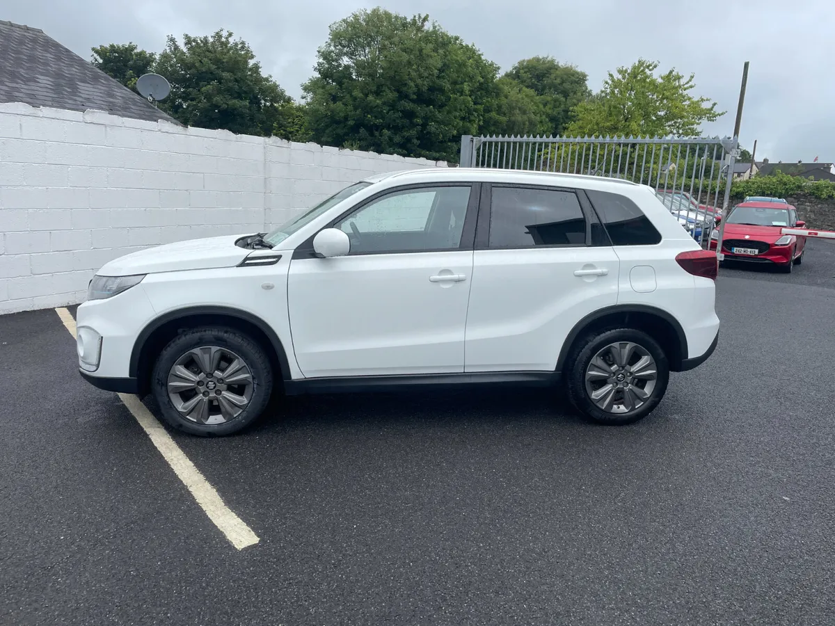 Suzuki Vitara 1.4 Hybrid MT - Image 4