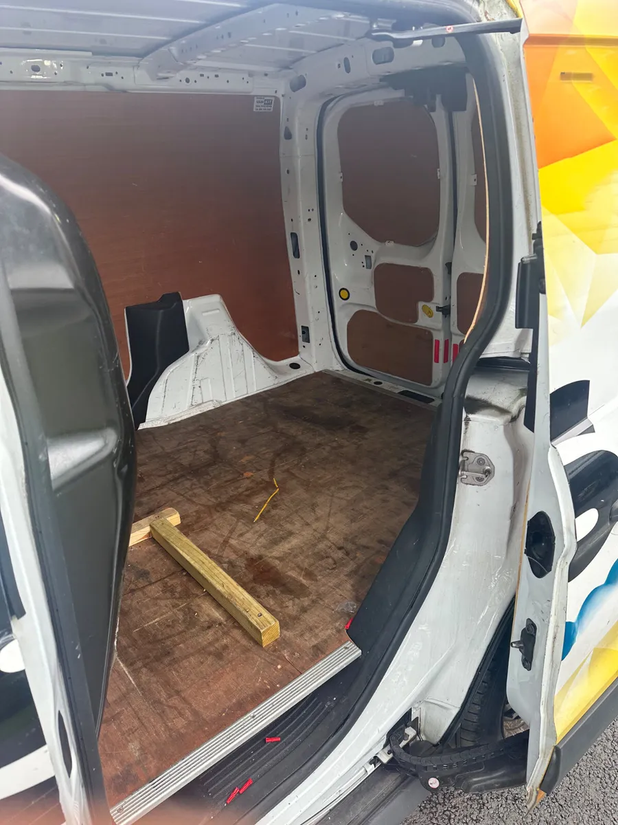 Ford Transit Connect 2014 - Image 4