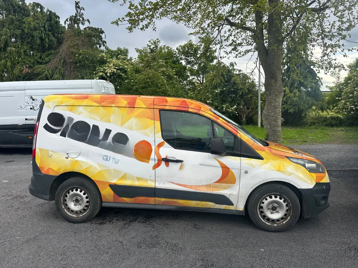 Ford Transit Connect 2014 - Image 2