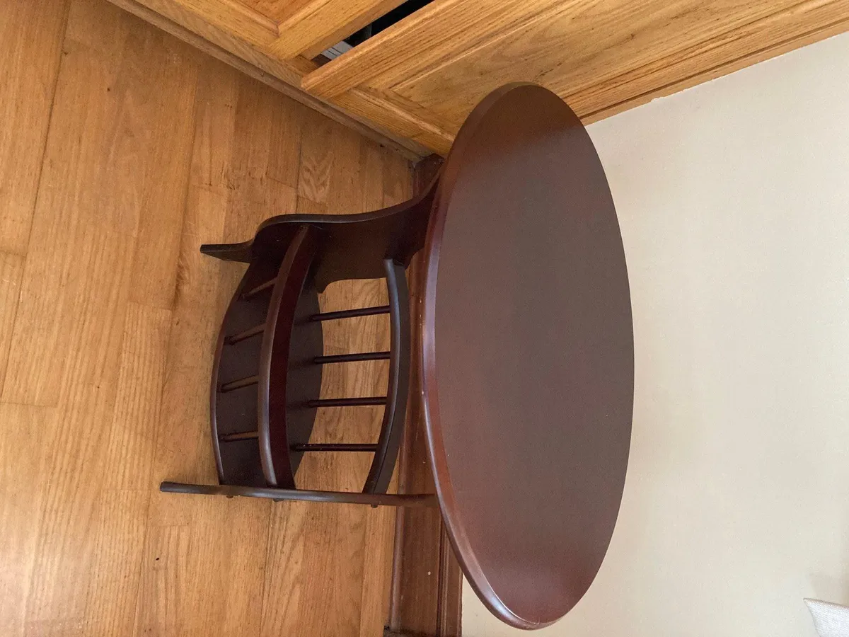 Small oblong side table with magazine rack beneath - Image 1