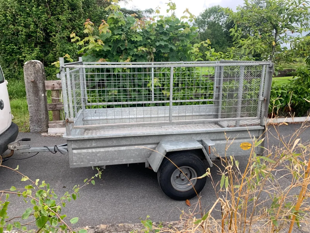 Trailer - Image 1