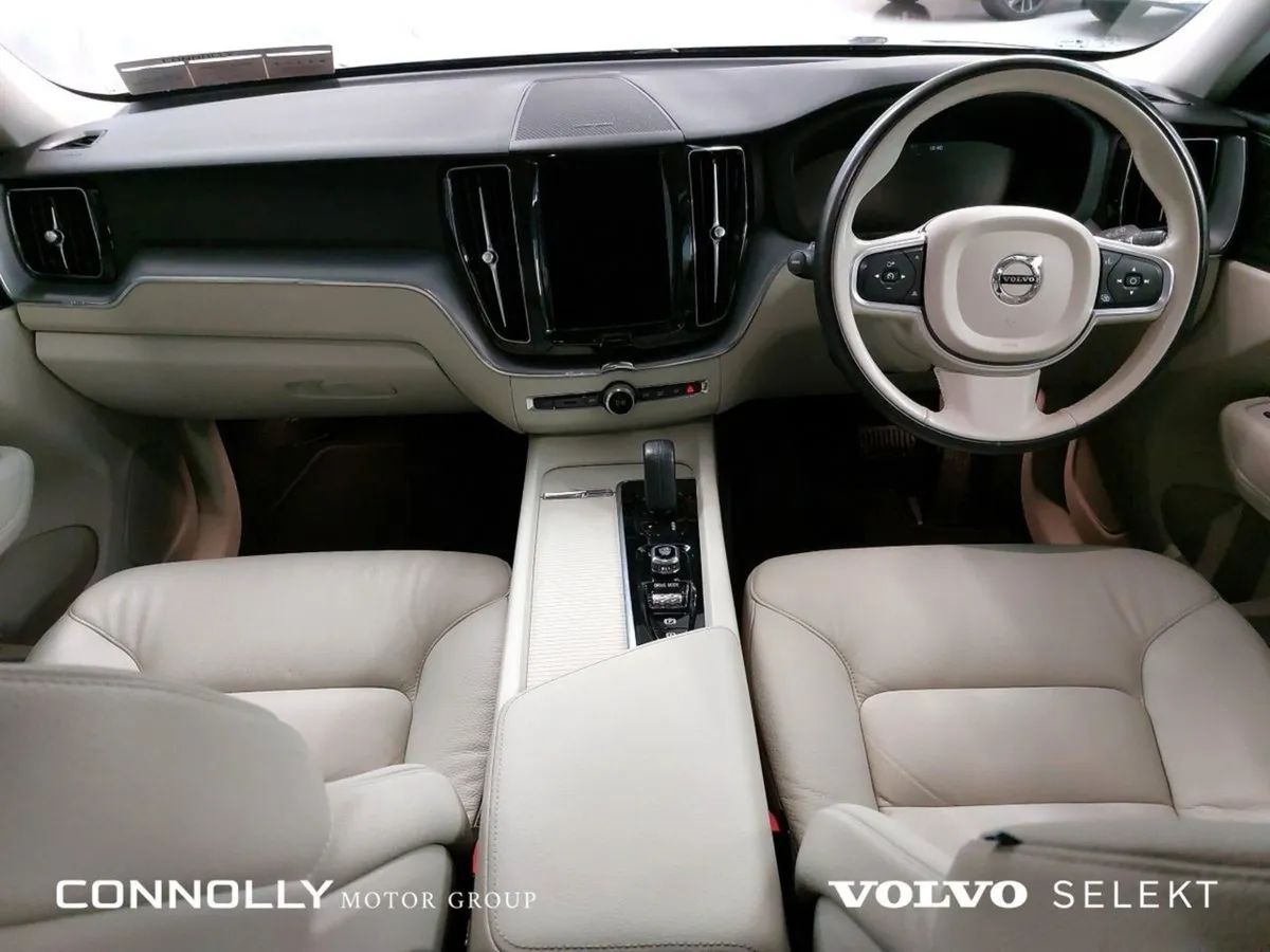 Volvo XC60 B4 Momentum  374pm - Image 4